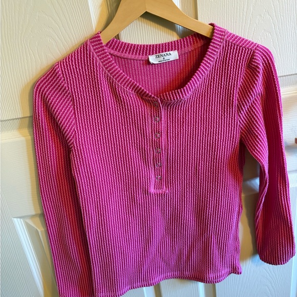Zenana Outfitters Tops - Zenana Outfitters Vibrant Pink Long Sleeve Tee
